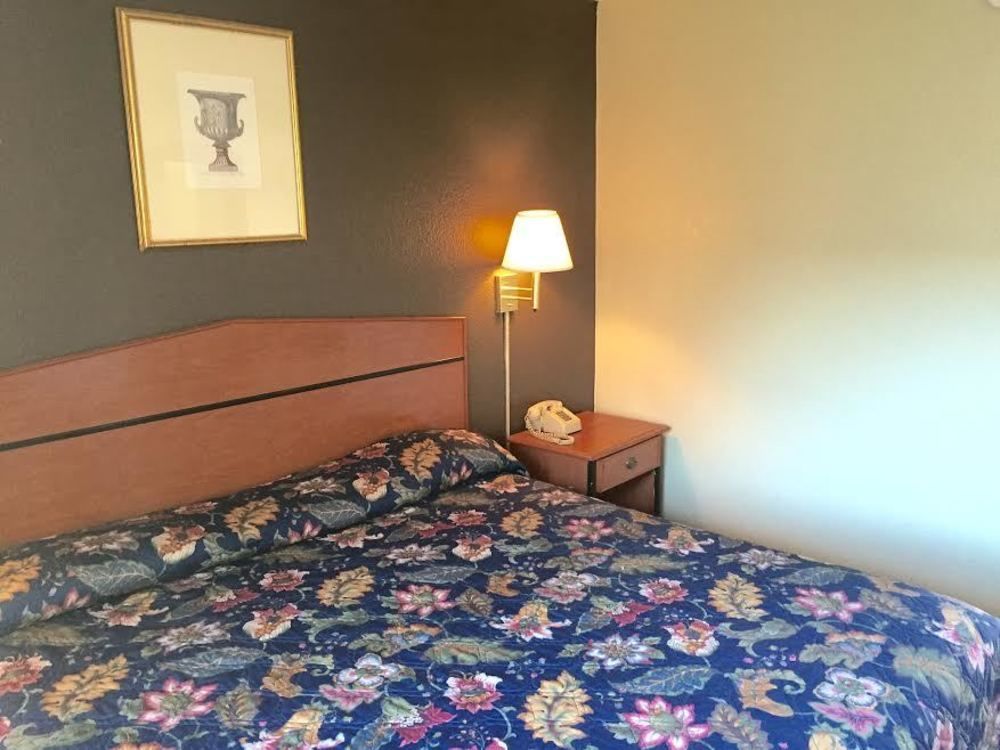 Budget Inn Tallahassee Extérieur photo