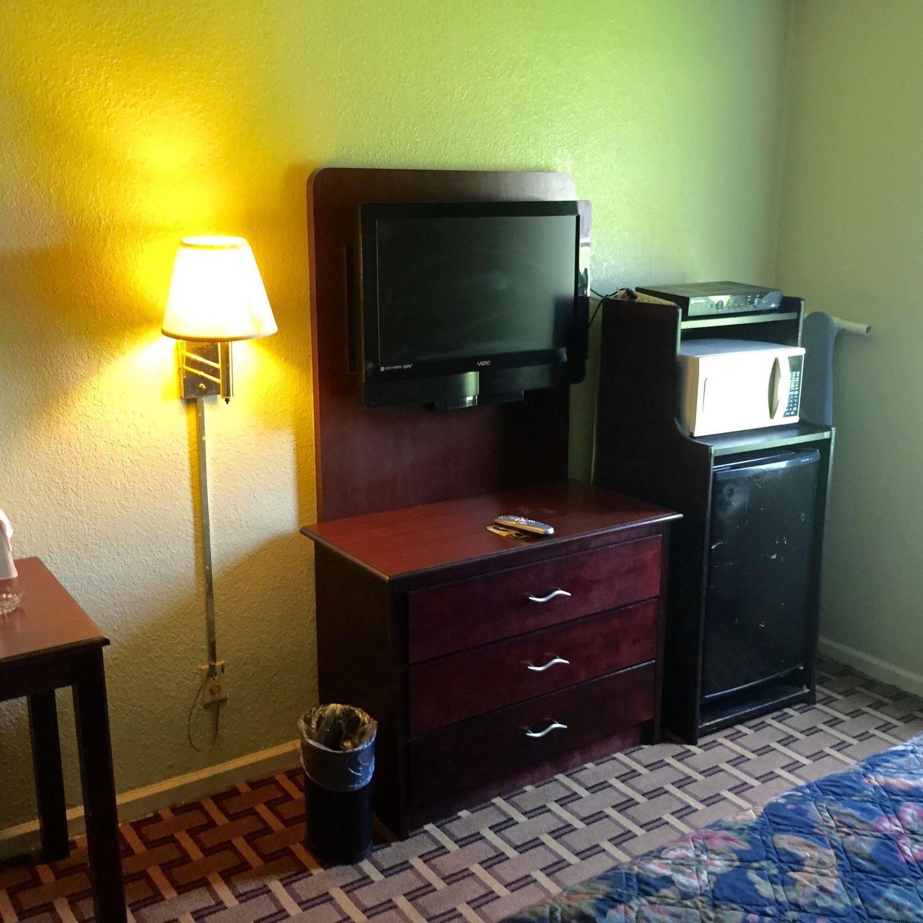 Budget Inn Tallahassee Extérieur photo